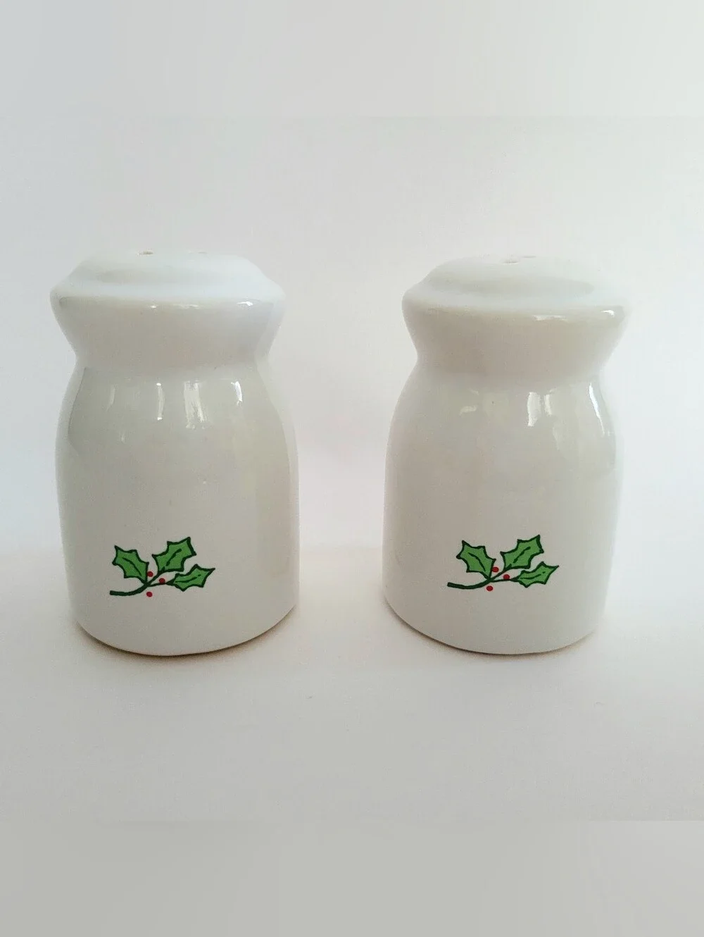 Vintage Goose Salt & Pepper Vermillion Stoneware Christmas Cottagecore Country